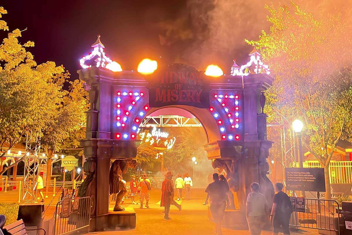hershey park midway of misery