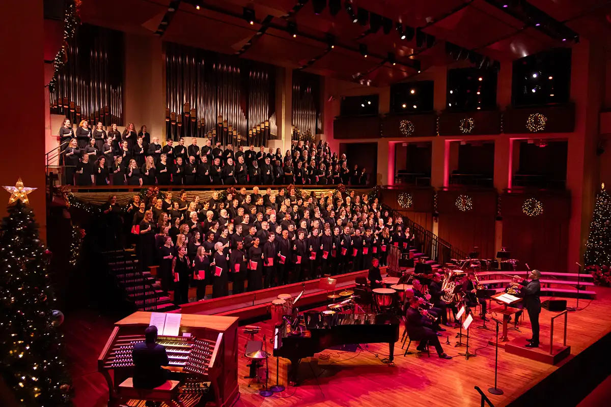 The Washington Chorus for Candlelight Christmas