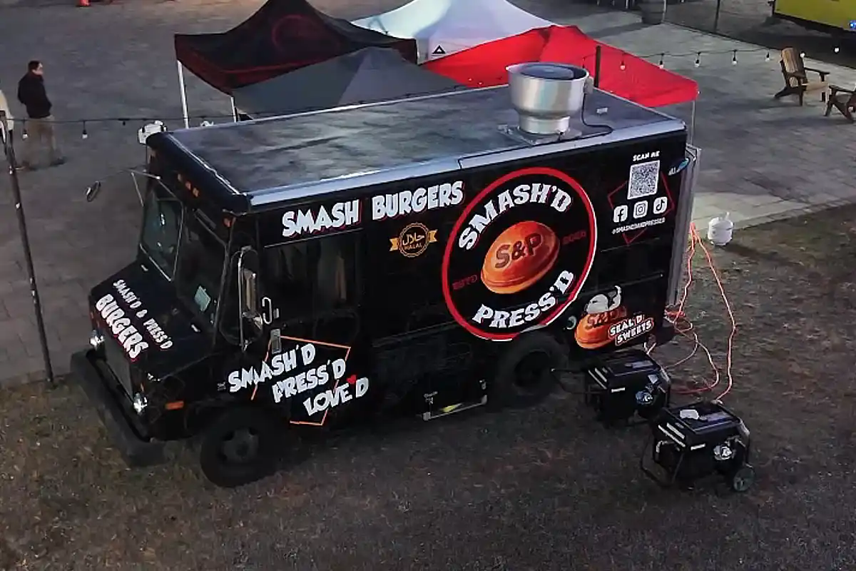 S&P Burger food truck