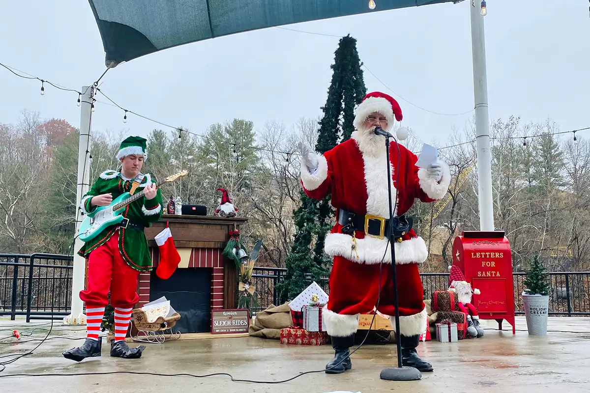 Santa Singa-Along in Occoquan