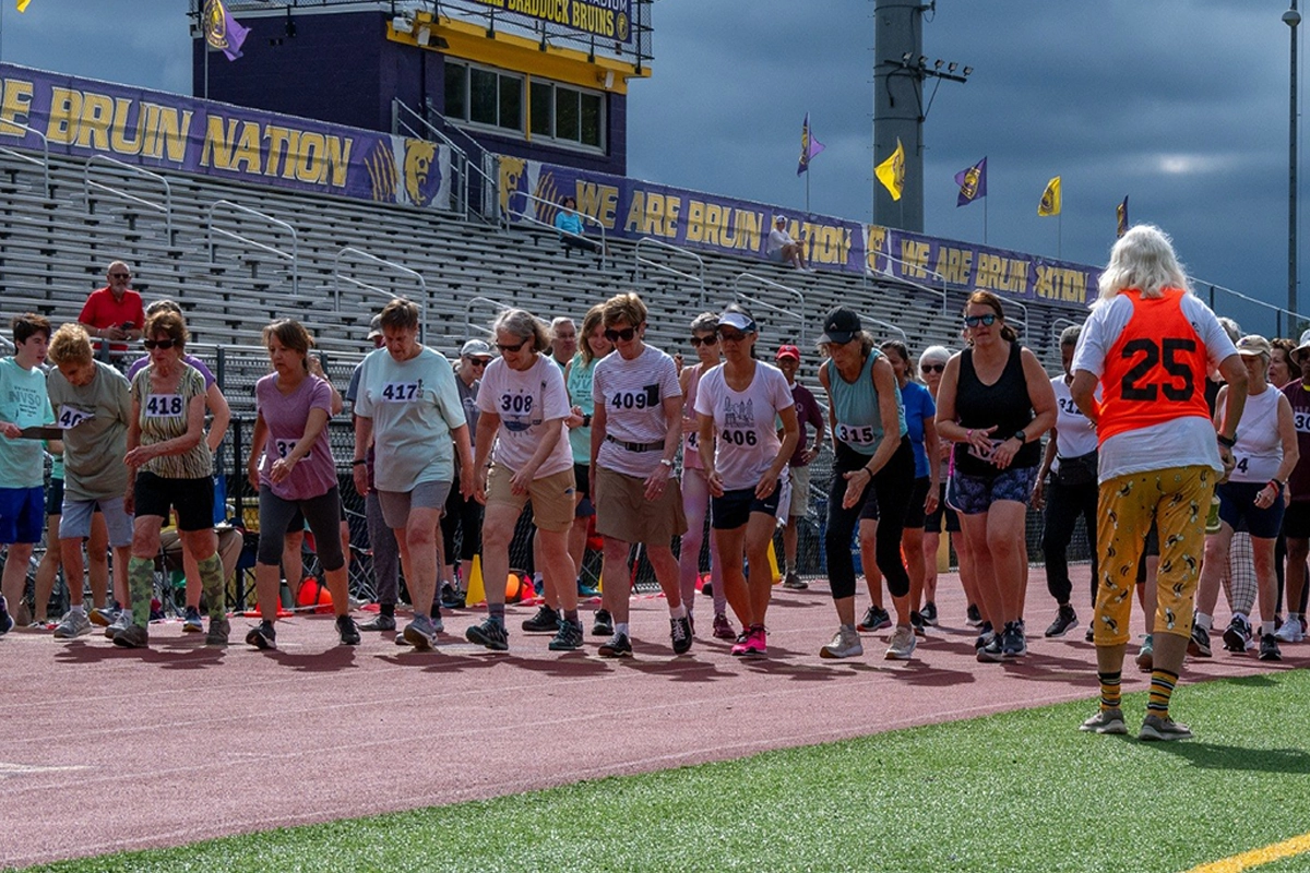 seniors walking in competitive race